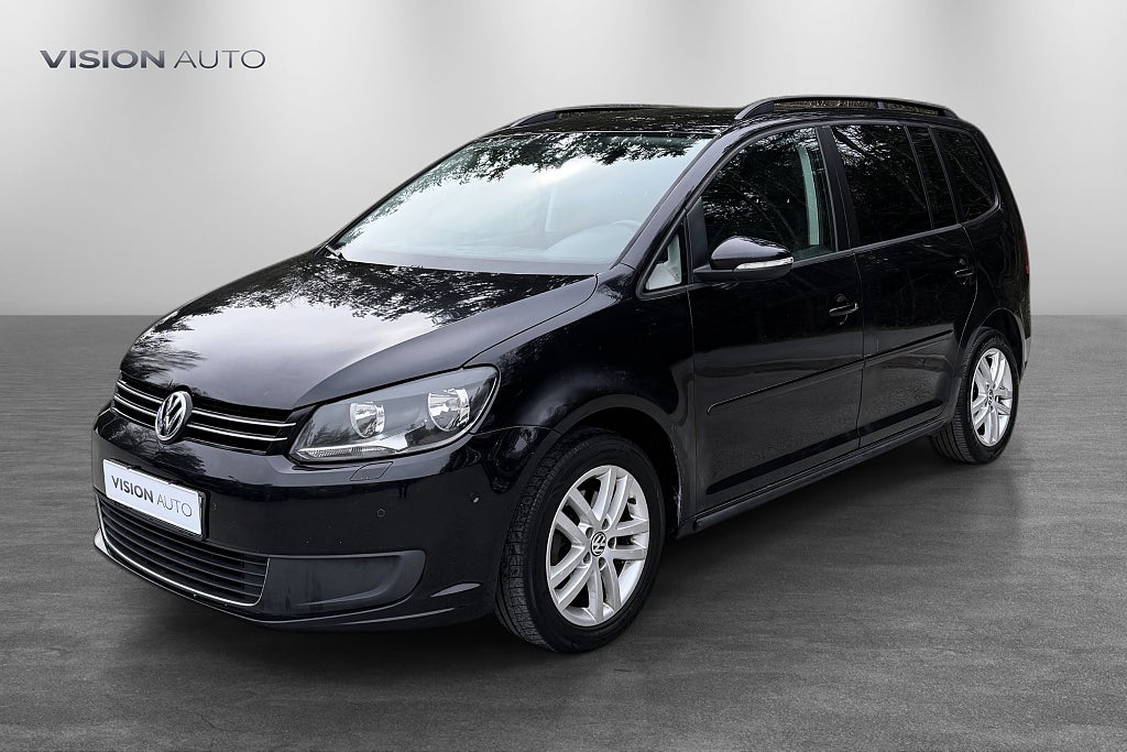 Volkswagen Touran 5-sätes 1.6 TDI DPF BMT DSG/Dieselvärmare / Drag / Navi