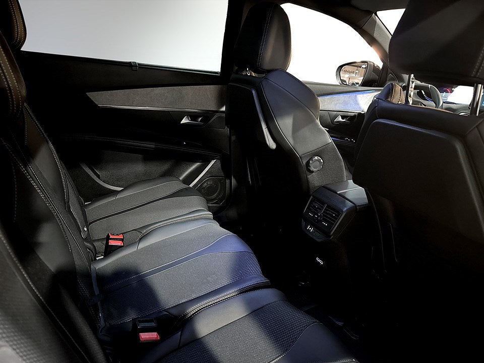 Bild på Peugeot 5008 GT Black Pack 1.2 PT 130hk Aut - B-KAMERA, EN ÄGARE