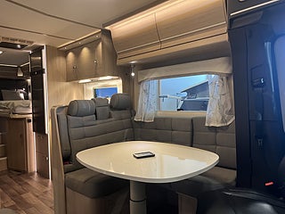 Husbil-halvintegrerad Kabe TMR X 780 LGB 12 av 26