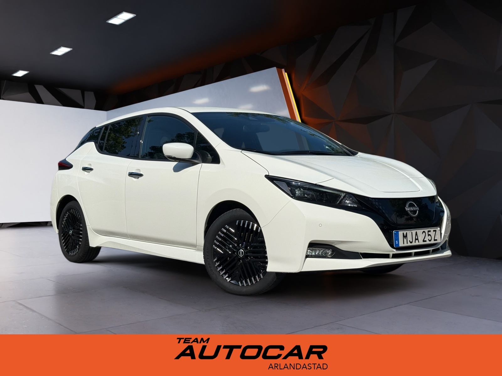 Nissan Leaf 2023, bild 2/10