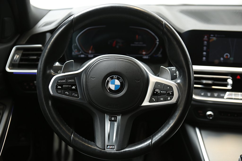 BMW 320 d xDrive Touring M-Sport Aut Drag HiFi B-kam Värmare 2021