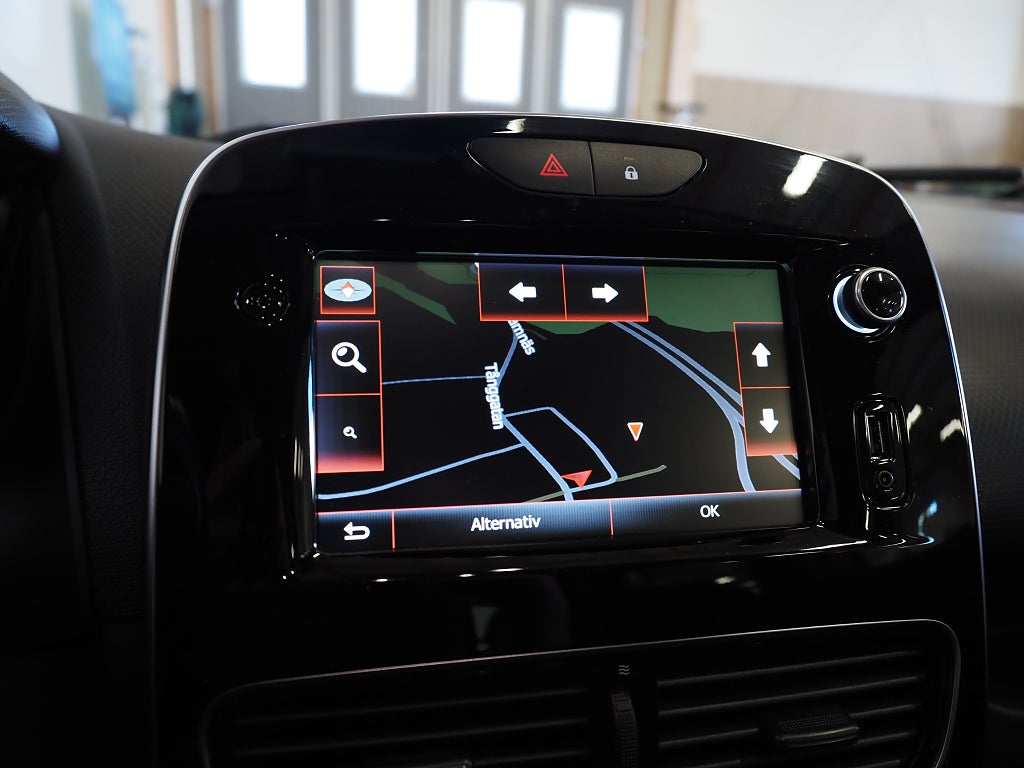 Renault Clio Sport Tourer 0.9 TCe 90hk Intens Navi Bass Reflex 2019