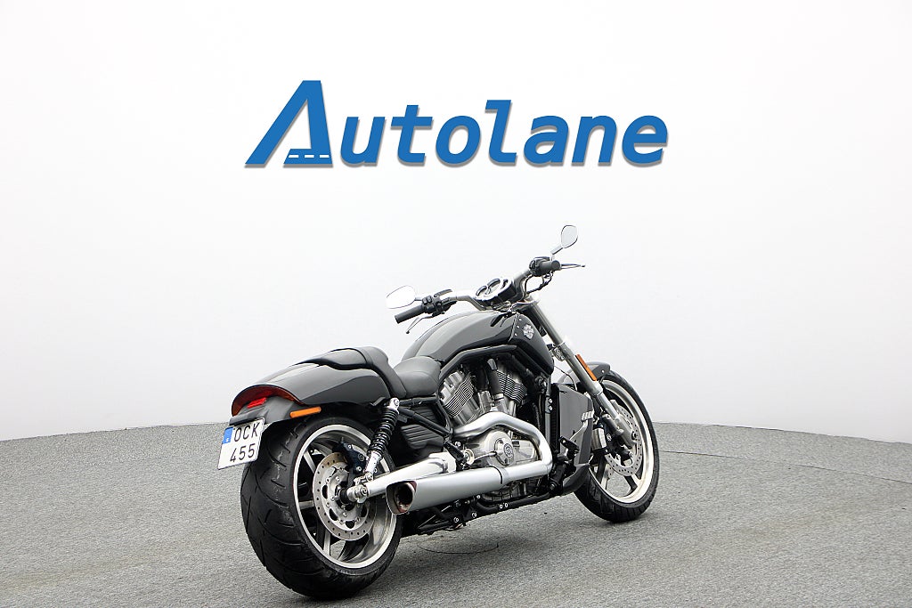 Harley-Davidson VRSCF V-Rod *Vance & Hines Nya däck Nyservad