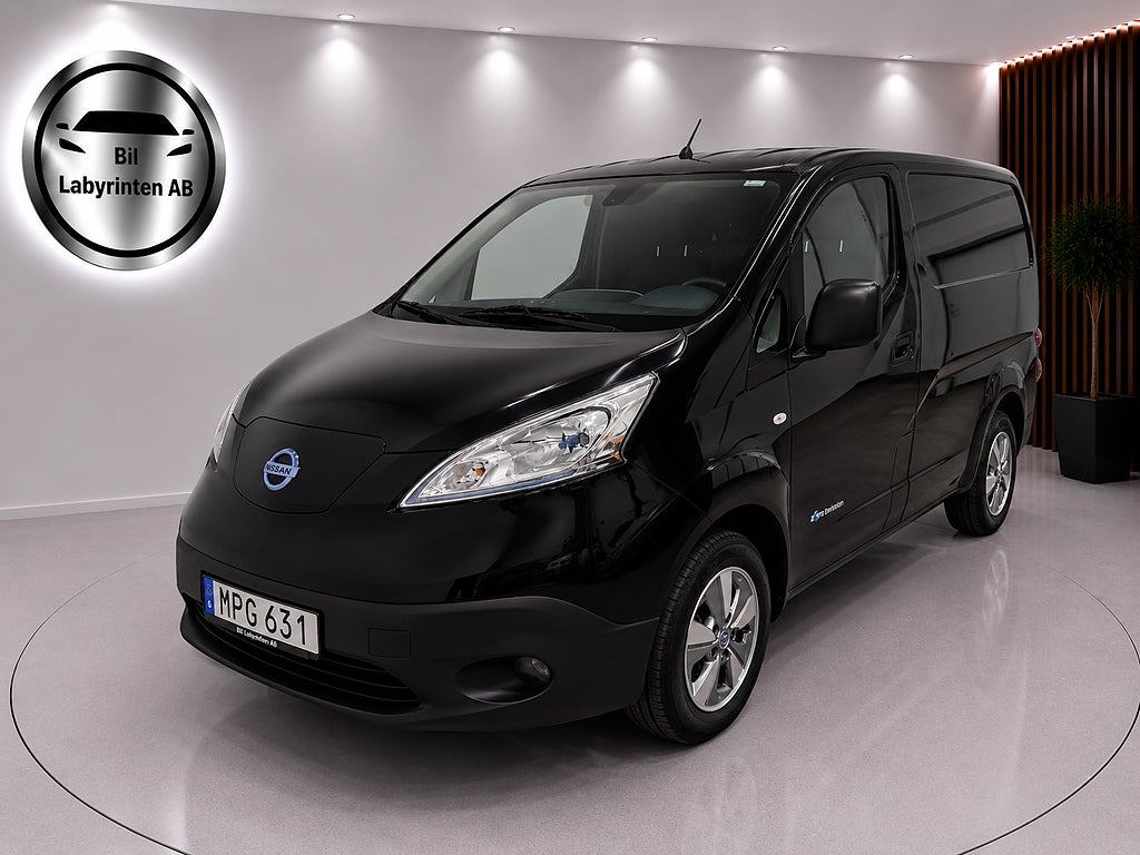 Nissan e-NV200 Ny Besiktad/1 ägare/Backkam/Navi/Servicebok/ Van 24 kWh