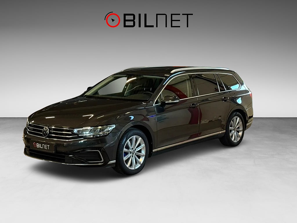Volkswagen Passat Sportscombi GTE 1.4 TSI PlugIn Kamera Drag Moms Värmare