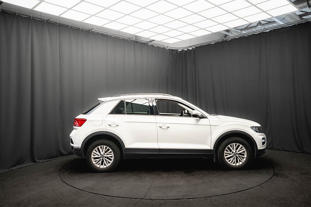 Volkswagen T-Roc 1.5 TSI DRAG KAMERA B-VÄRMARE 1-ÄGARE MOMS 150hk