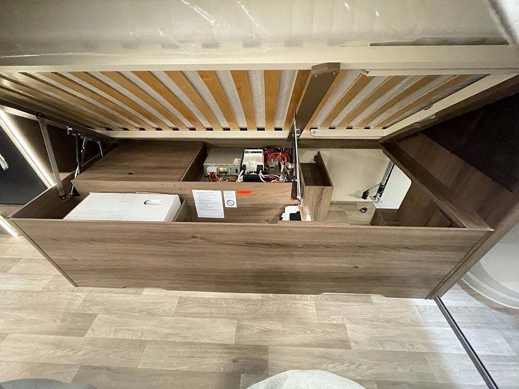 Kabe TMX Royal 810 LT / ALDE / Cinderella / Taksäng / Skinn / 5bält/  - Kabe