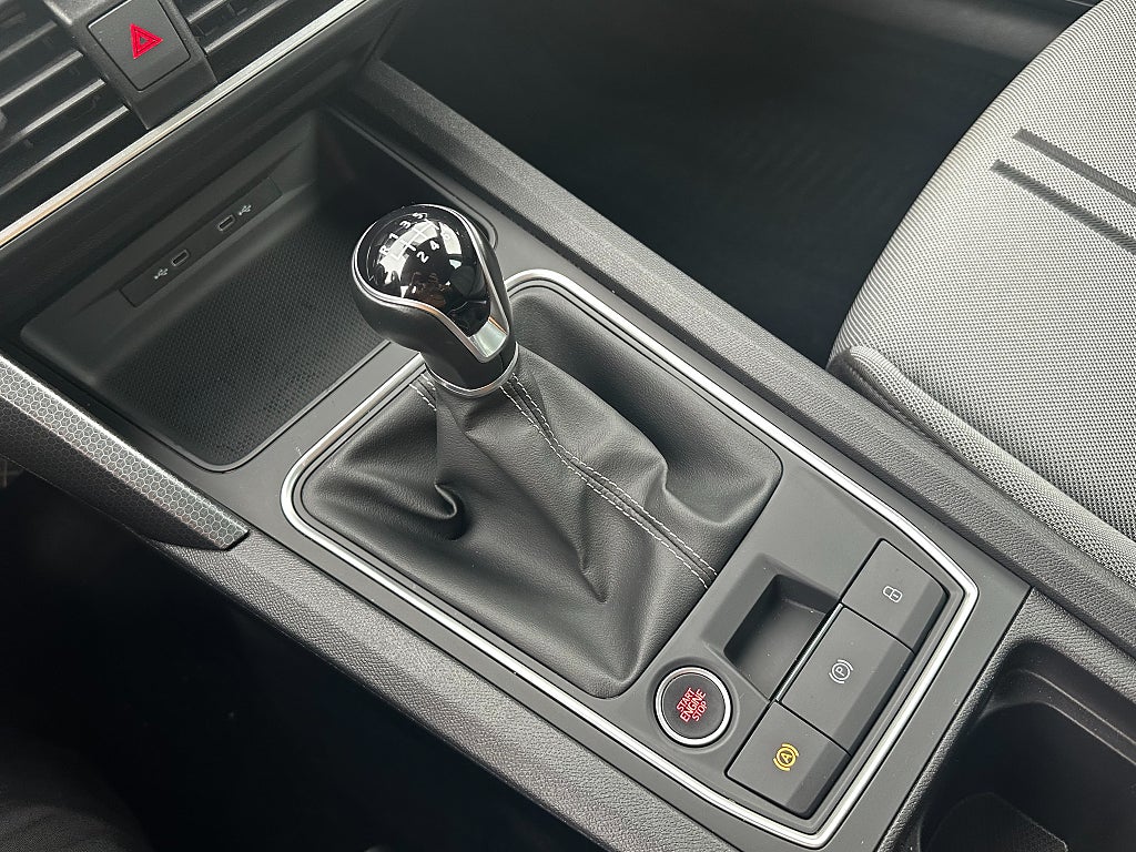 Seat Leon 1.0 TSI Style Pluspaket / 12 MÅNADERS GARANTI