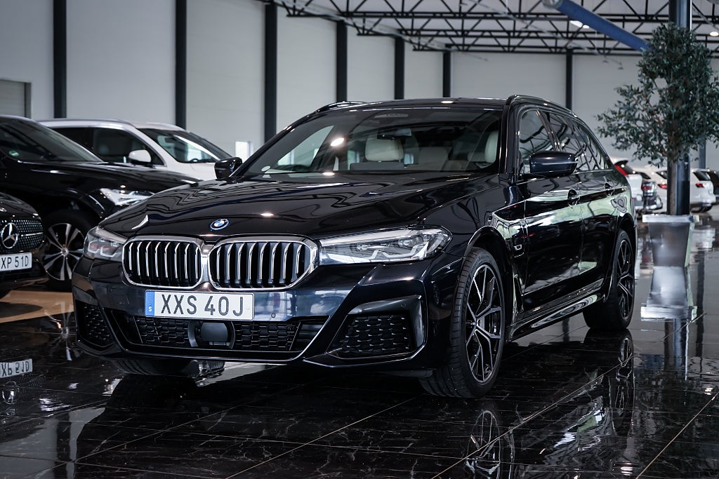 BMW 530e xDrive Touring Steptronic M Sport | Drag | Kamera |