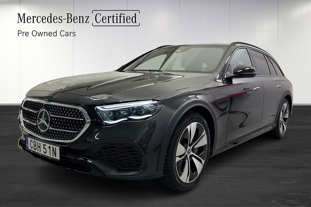 Mercedes-Benz E 300 d e 4MATIC All-Terrain / Skinn / Burmester / Värmare / Moms