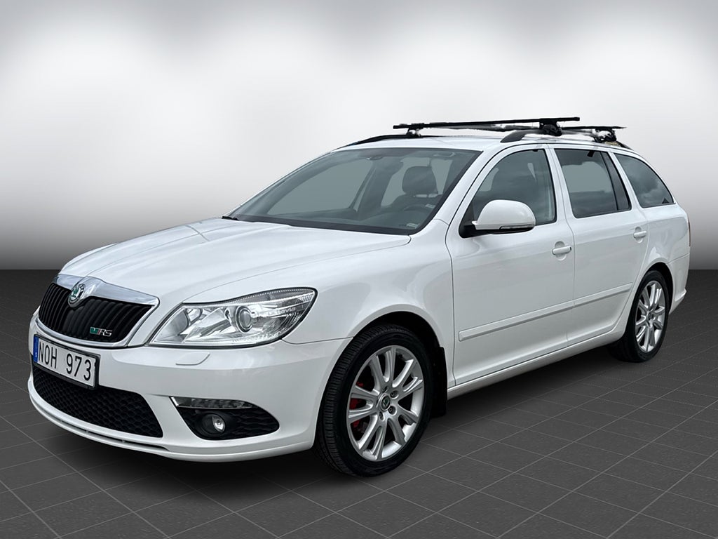 Skoda Octavia Kombi RS 2.0 TSI DSG  200hk RS