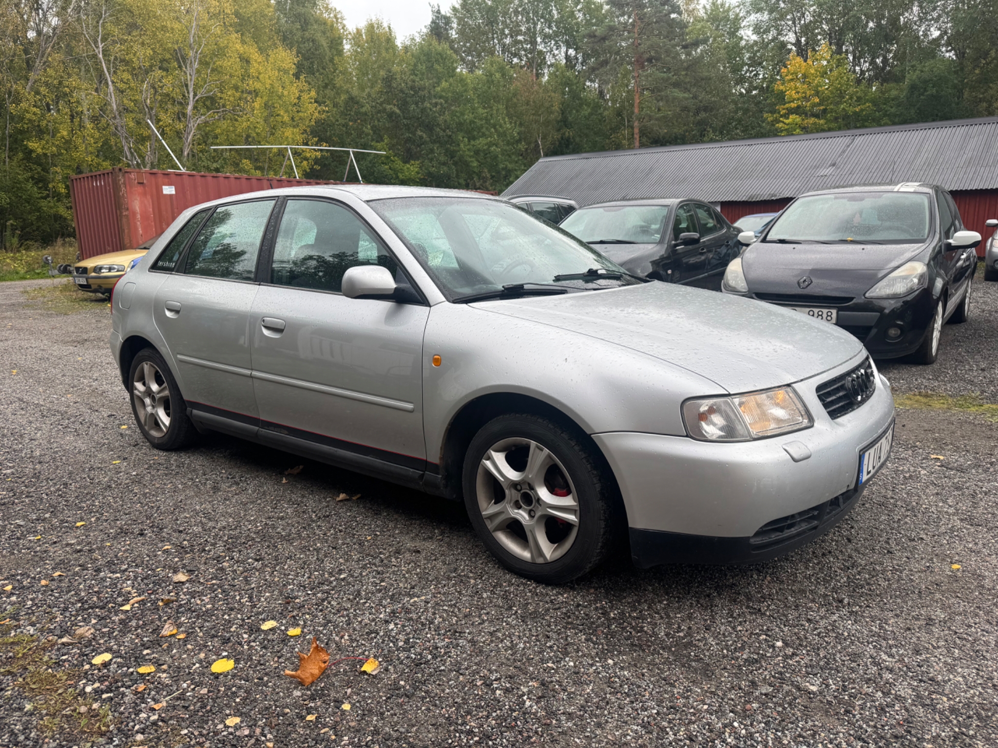 Audi A3 5-dörrar 1.6 Attraction Euro 3 2000, bild 2/10