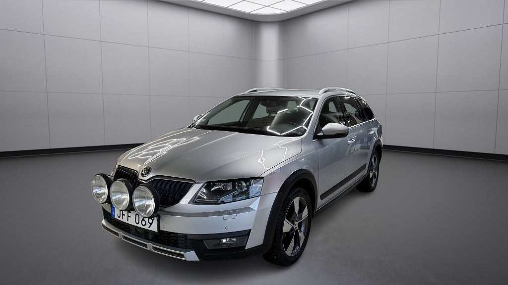 Skoda Octavia Scout 2.0 TDI 4x4 Premium DRAG (EN ÄGARE)
