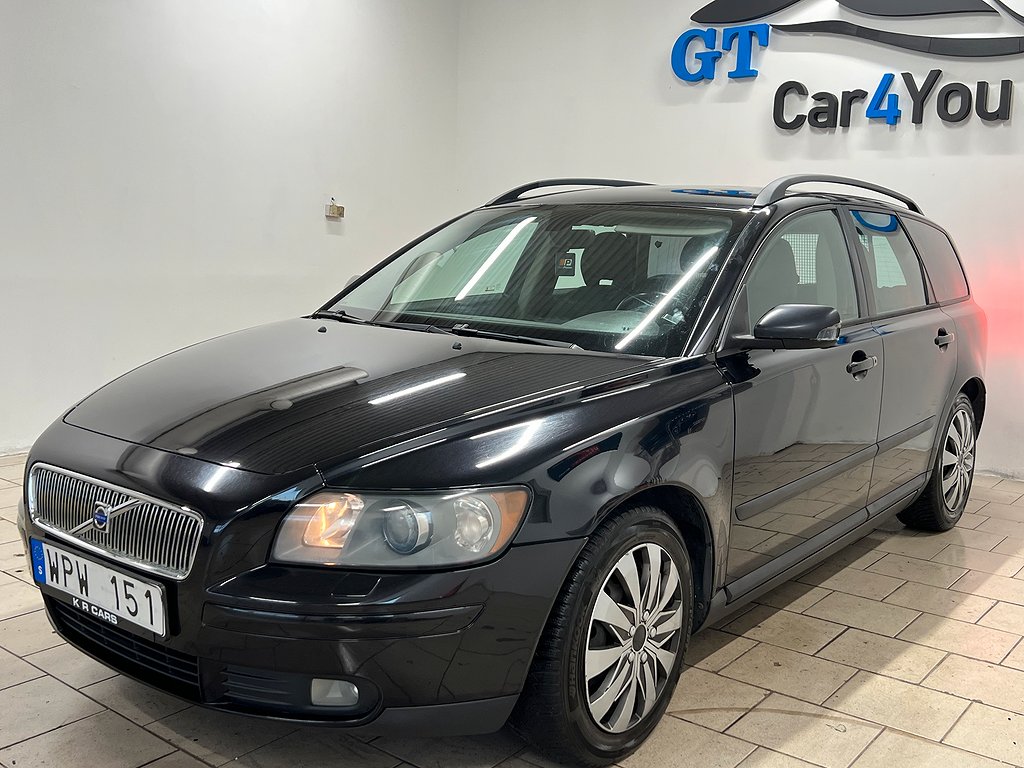 Volvo V50 2.4 Kinetic NyKamrem/ Nybes/ NyServad/ P-sensorer