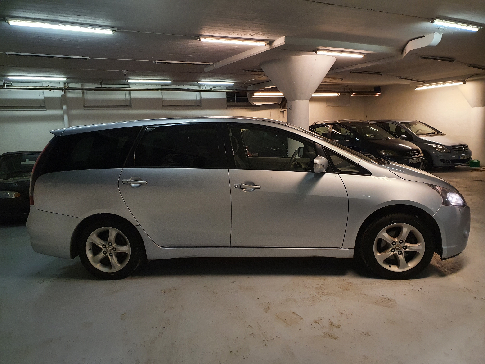 Mitsubishi Grandis 2006, photo 4/40