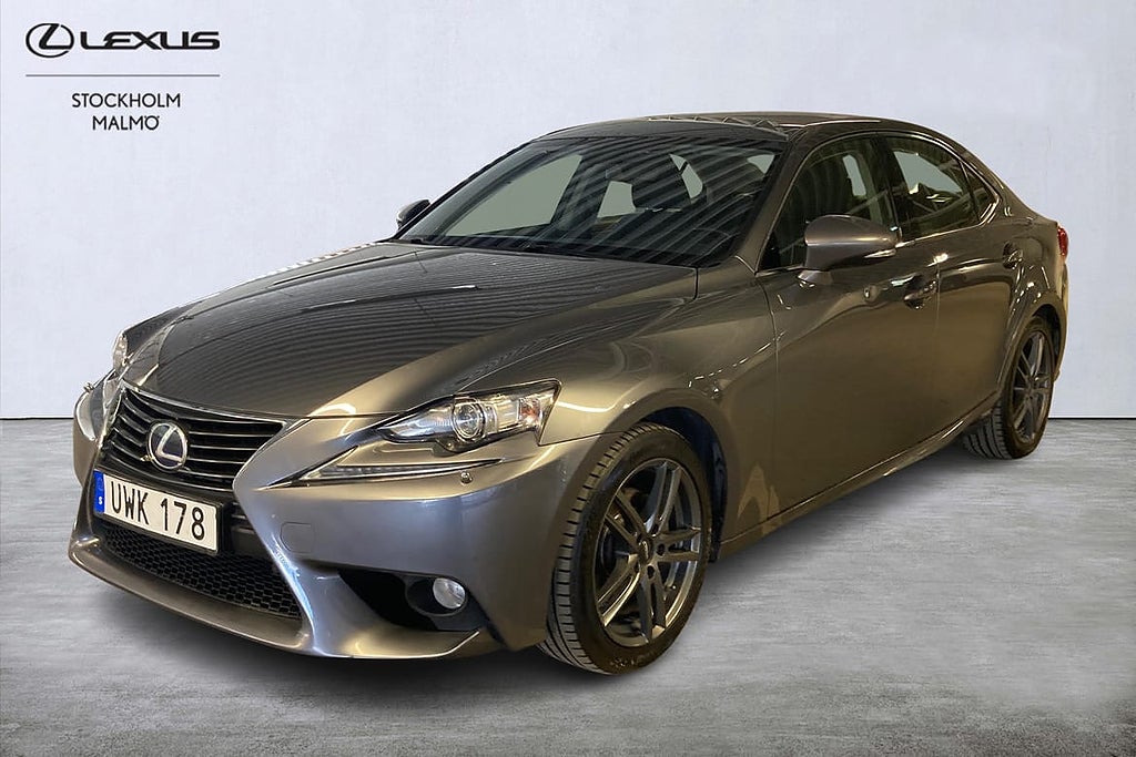 Lexus IS 300h Halvskinn Backkamera Navigation