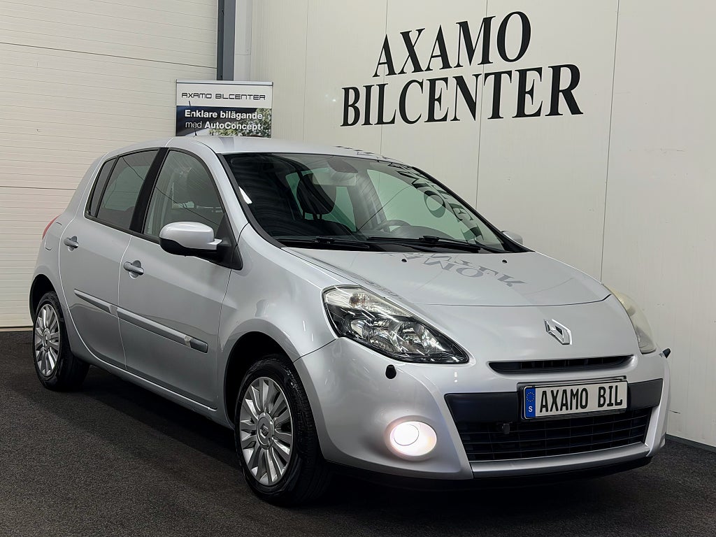 Renault Clio 5-dörrars Halvkombi 1.2 75Hk *Nybesiktad* 470kr/mån