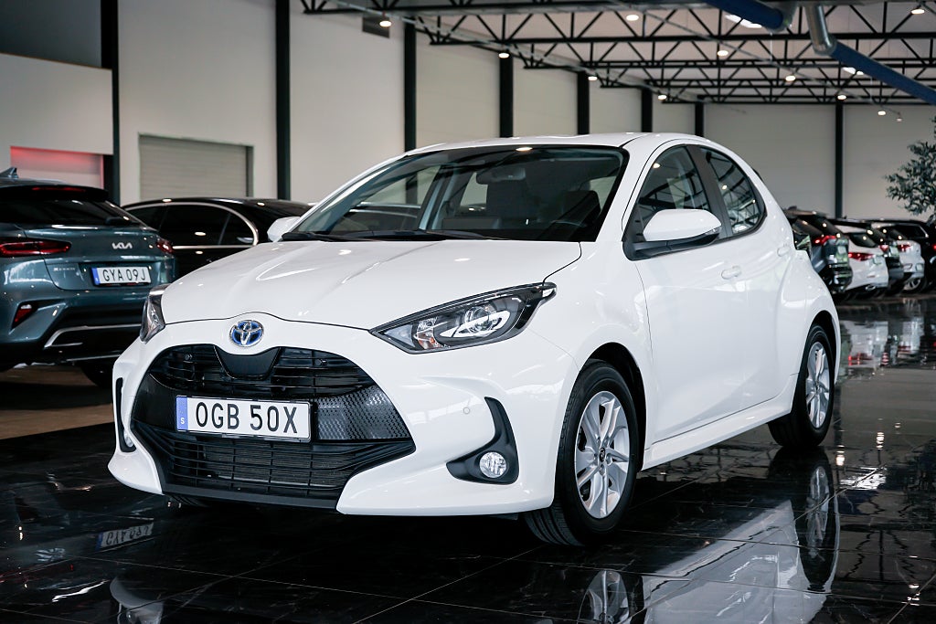 Toyota Yaris Hybrid CVT Active Euro 6 Kamera Rattvärmare