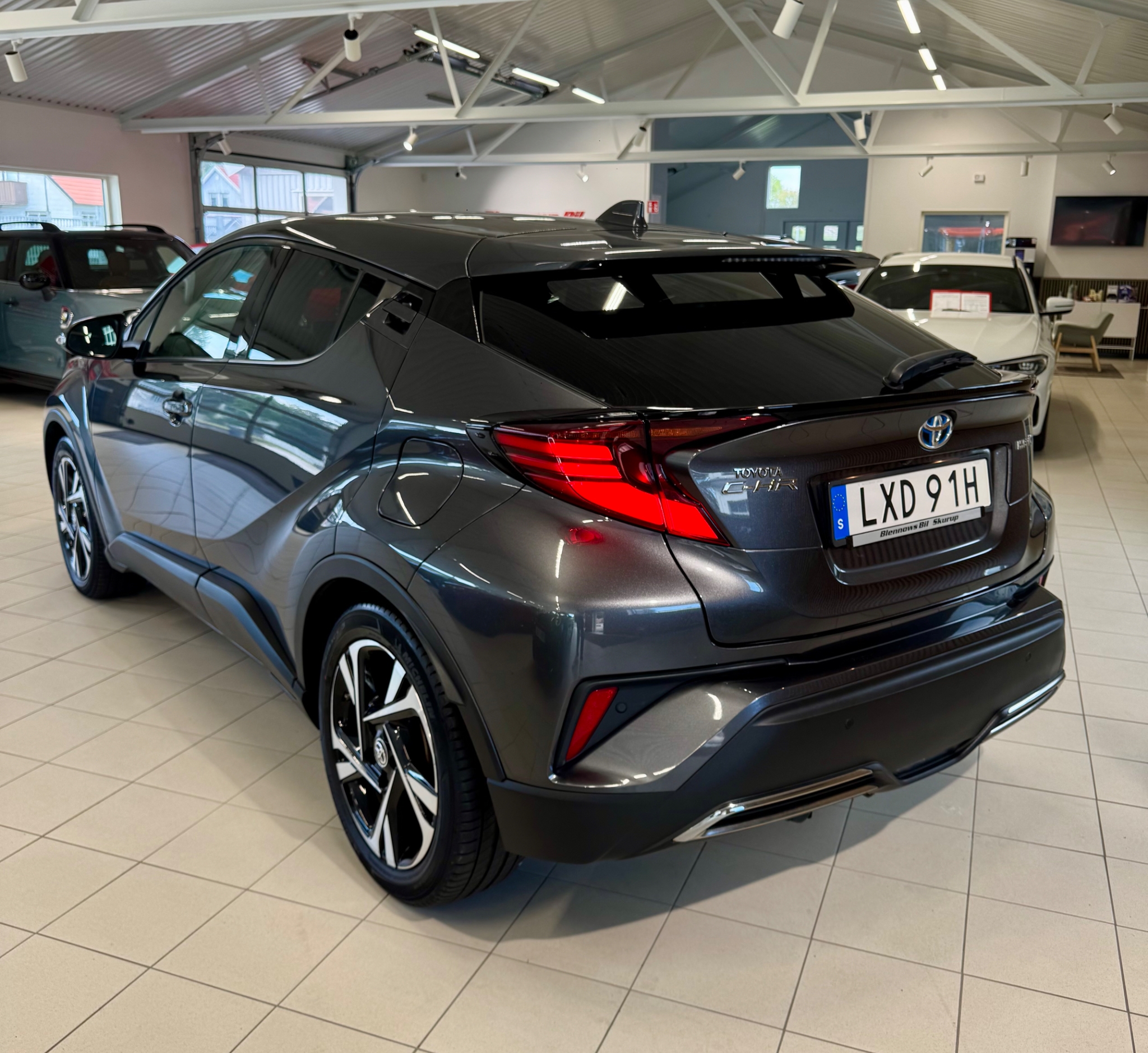 Toyota C-HR 2023, bild 2/10