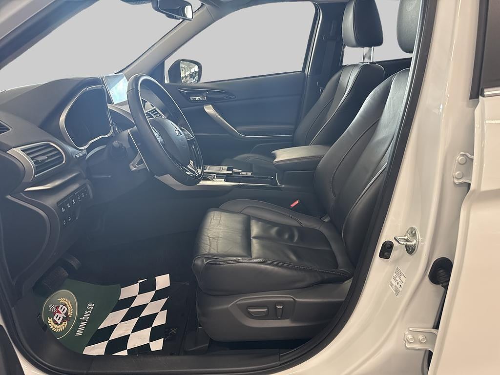 Mitsubishi Eclipse Cross 2018 - miniatyr 13