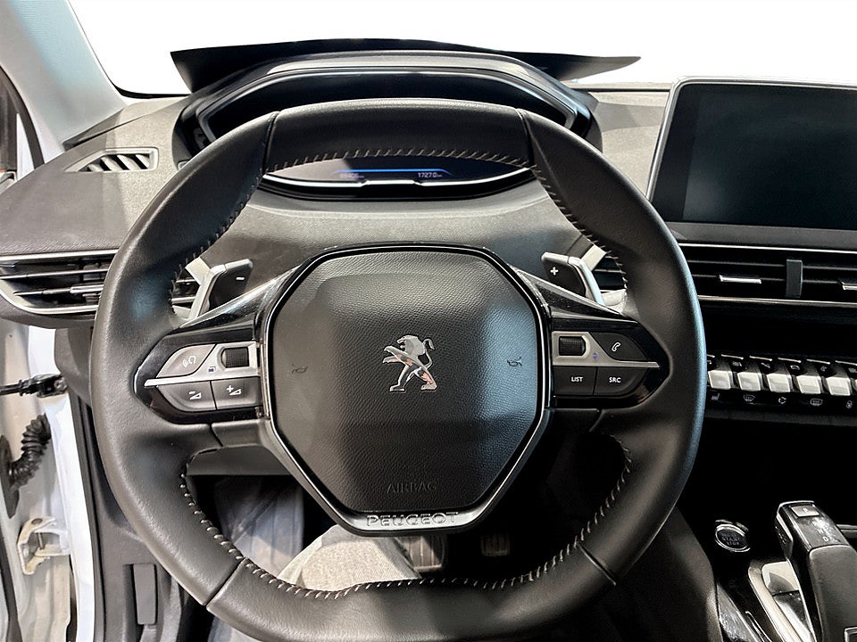 Bild på Peugeot 3008 Active Pack 1.2 PT 130hk Aut B-KAMERA