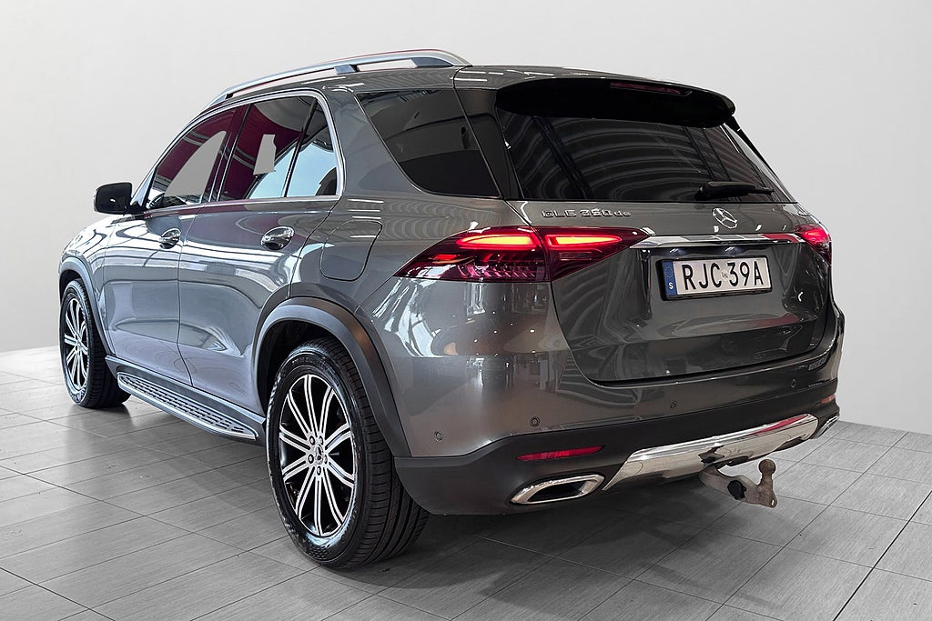Mercedes-Benz GLE 2024 - miniatyr 5