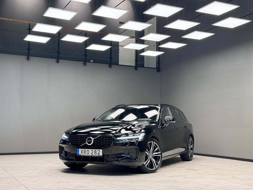 Volvo V60 Recharge T6 AWD R-Design/VOC/Navi/H&K/Elstol