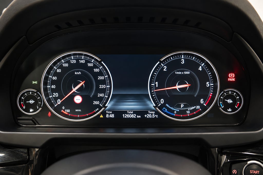 BMW X5 xDrive40d 313hk M Sport H/K 360° Pano D-värm HUD Komfor