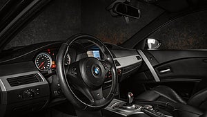 Hos Motala Bilpartner finns en fin BMW M5 från 2007. 