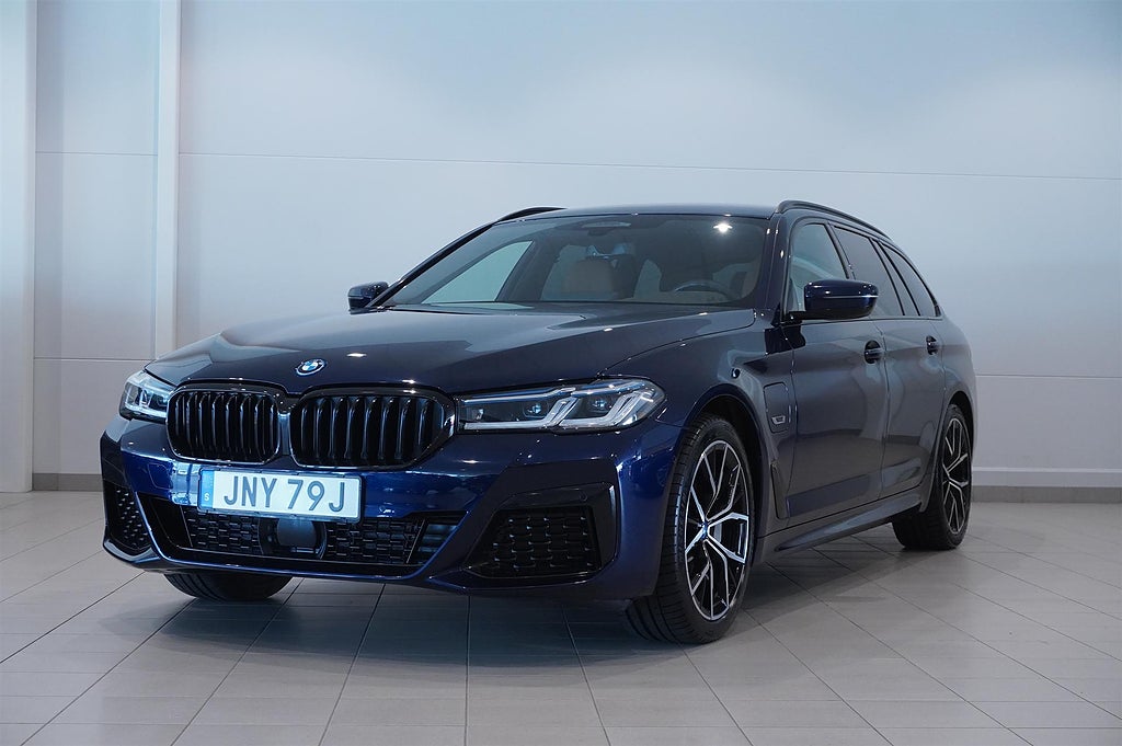 BMW 530e xDrive Touring M-Sport Komfortstol 292hk