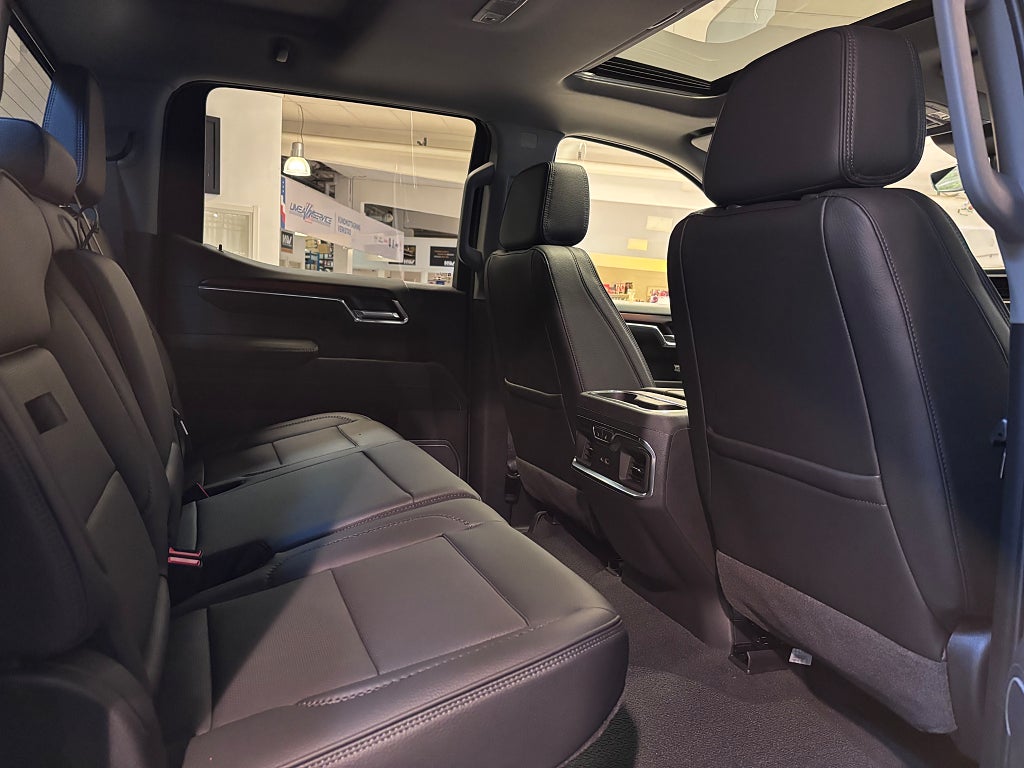 GMC Denali 2026 - miniatyr 8