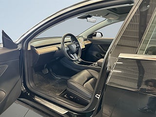 Tesla Model 3 Long Range AWD S&V-hjul/Autopilot 3/Premium ljud/Drag