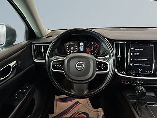Volvo V60 D4 Momentum S&V-hjul/Kamera/Carplay/Dvärm/A.d Fart