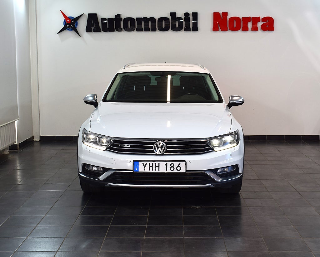 Volkswagen Passat Alltrack 2017 - miniatyr 2