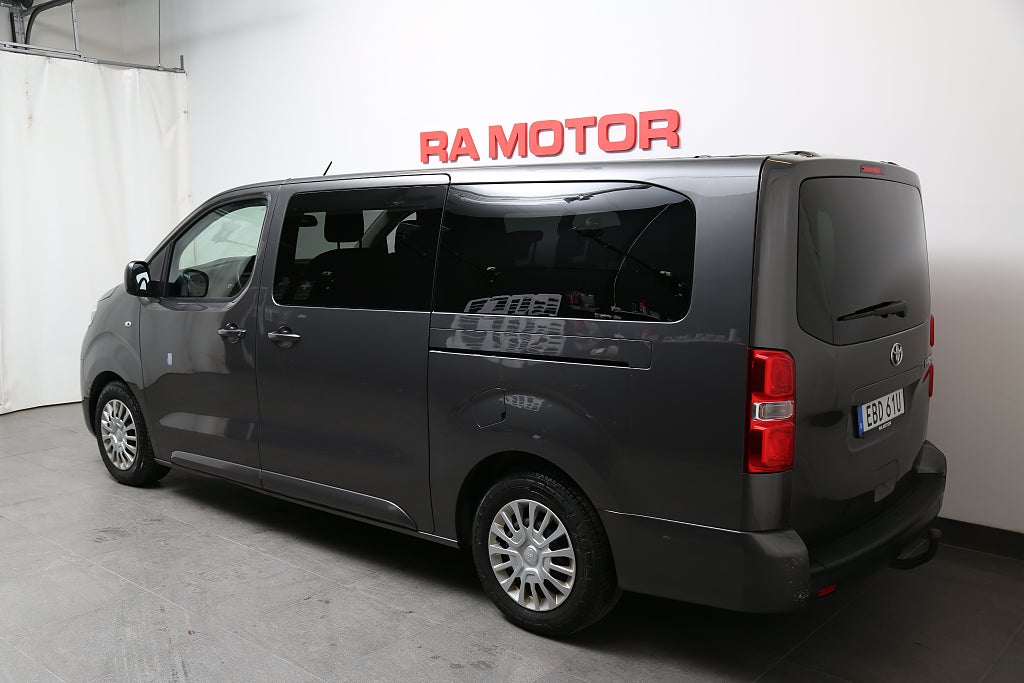 Toyota Proace Verso 2,0 D-4D 144hk Aut 9-sits Värmare Drag Leasbar 2023