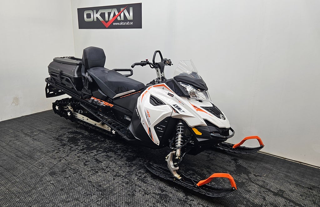 Lynx 49 RANGER ST 900 ACE 