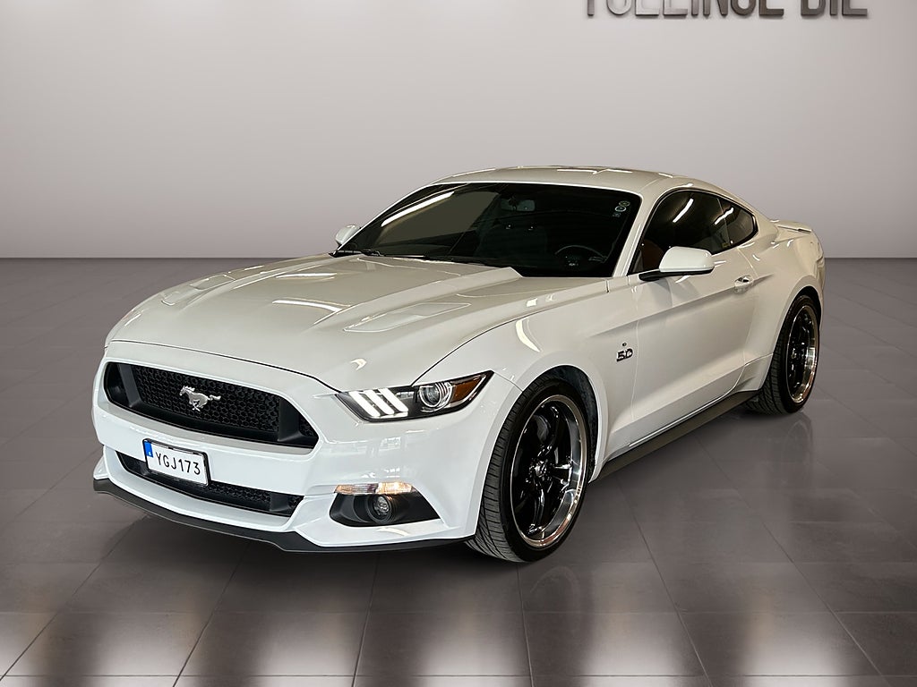 Ford Mustang GT 5.0 V8 441HK AUTOMAT  Lågmil Välvårdad 20”
