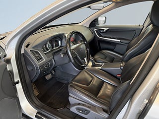Volvo XC60 D4 AWD Geartronic Classic Summum S&V/Pano/Kamera/Dvärm – bild 7