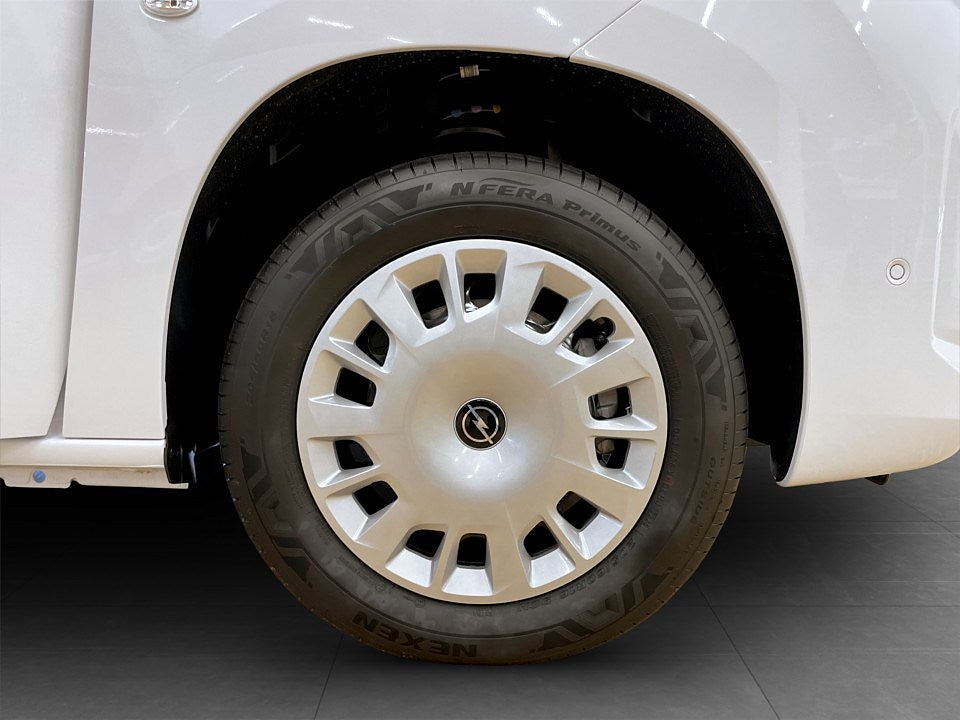 Bild på Opel Combo Elite Diesel 130hk Aut L2 - OMGÅENDE LEVERANS!