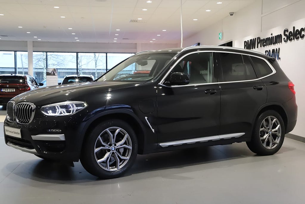 BMW X3 xDrive30e X-Line / HiFi / Drag / Comfort Access