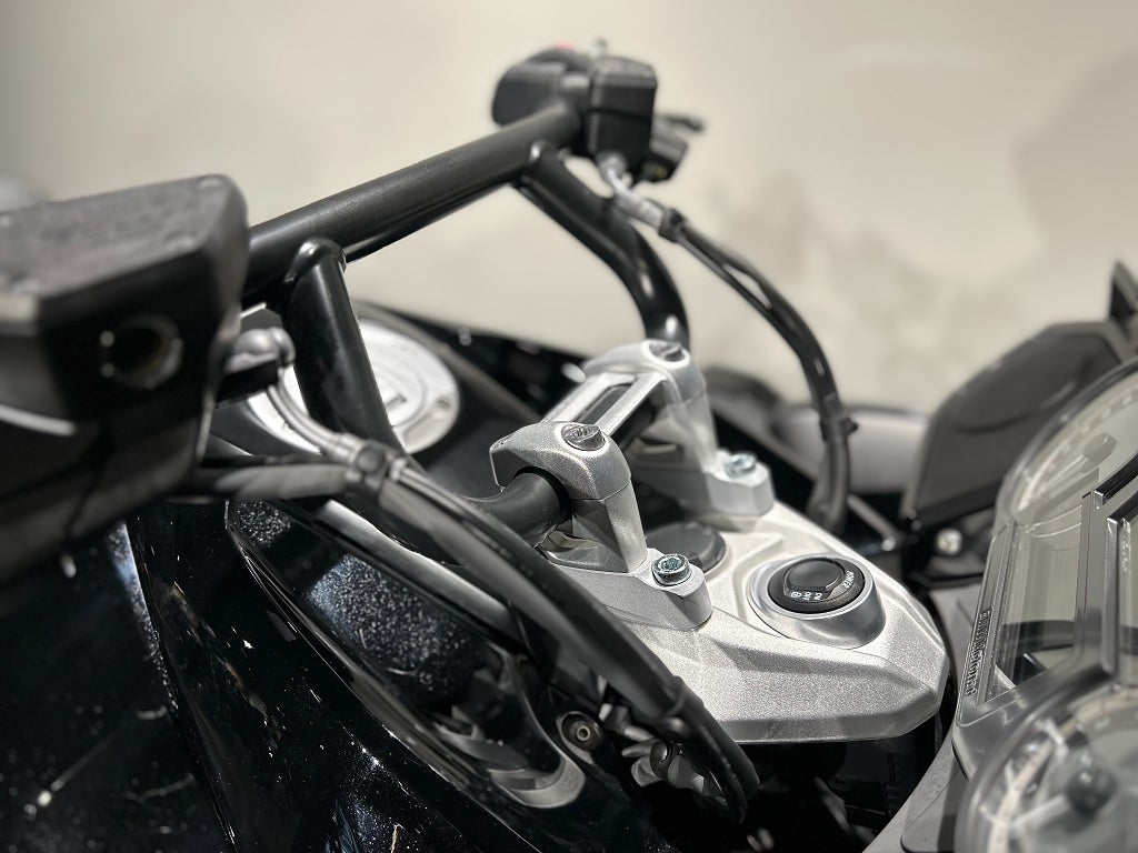 BMW K1600B / Option 719 Fälgar / Styrhöjare / Nyservad