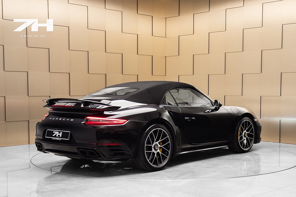 Porsche 911 Turbo S 991 Turbo S Cabriolet Aerokit / Burmester / PCCB / V