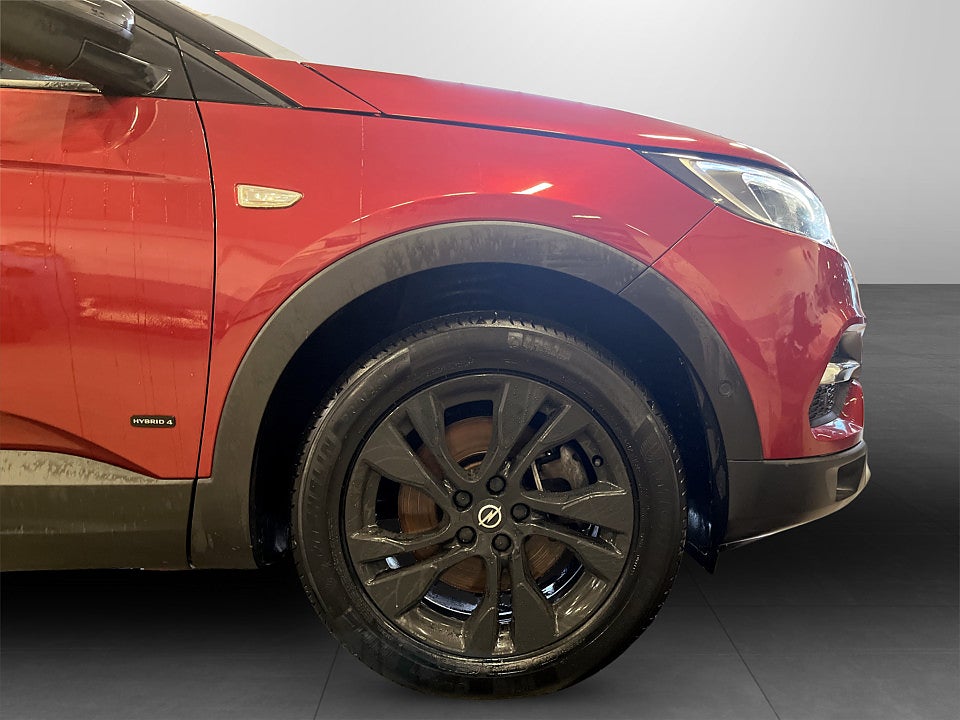 Bild på Opel Grandland Designline PHEV 300hk Aut AWD KAMPANJRÄNTA 3,99%