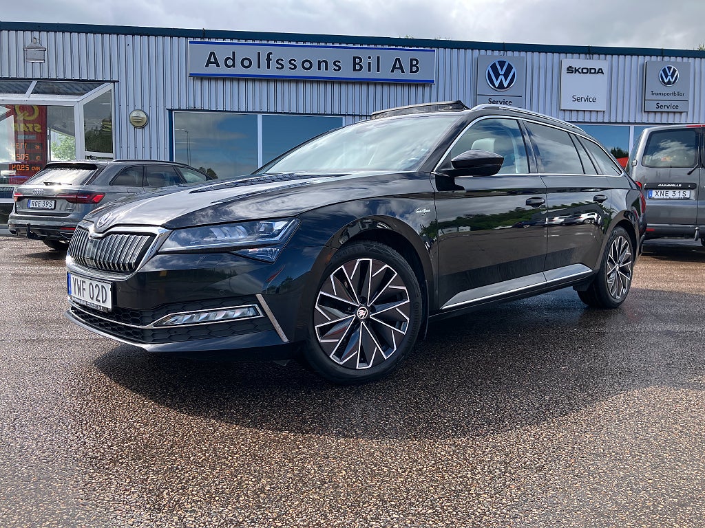 Skoda Superb iV Combi L&K 218hk (Panorama/Drag/Värmare/Läder
