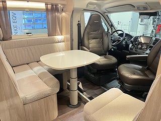 Husbil-halvintegrerad Kabe CLASSIC 740 LGB 10 av 24