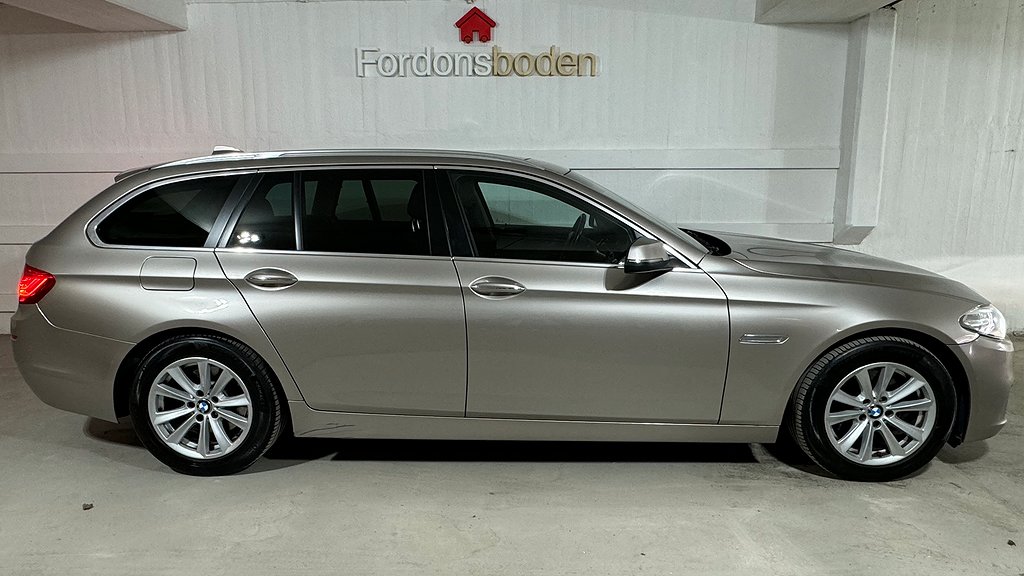 BMW 520 d xDrive Touring Aut | Panorama  | Skinn | Drag |H&K