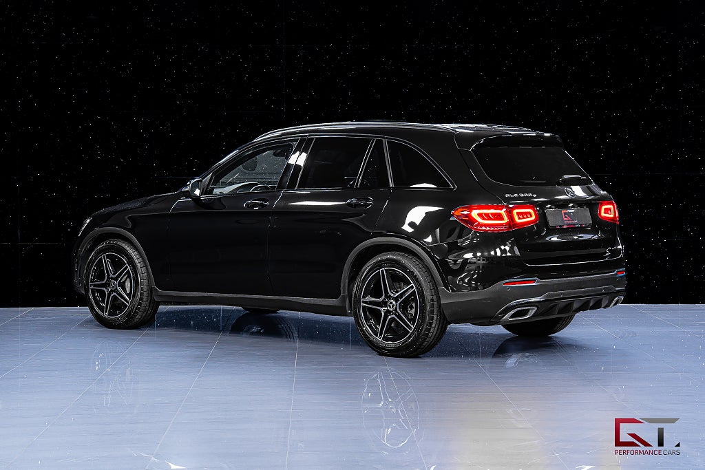 Mercedes-Benz GLC 300 e 4M AMG MOMS Pano Bur Luftfjädring Cockpit Akustik