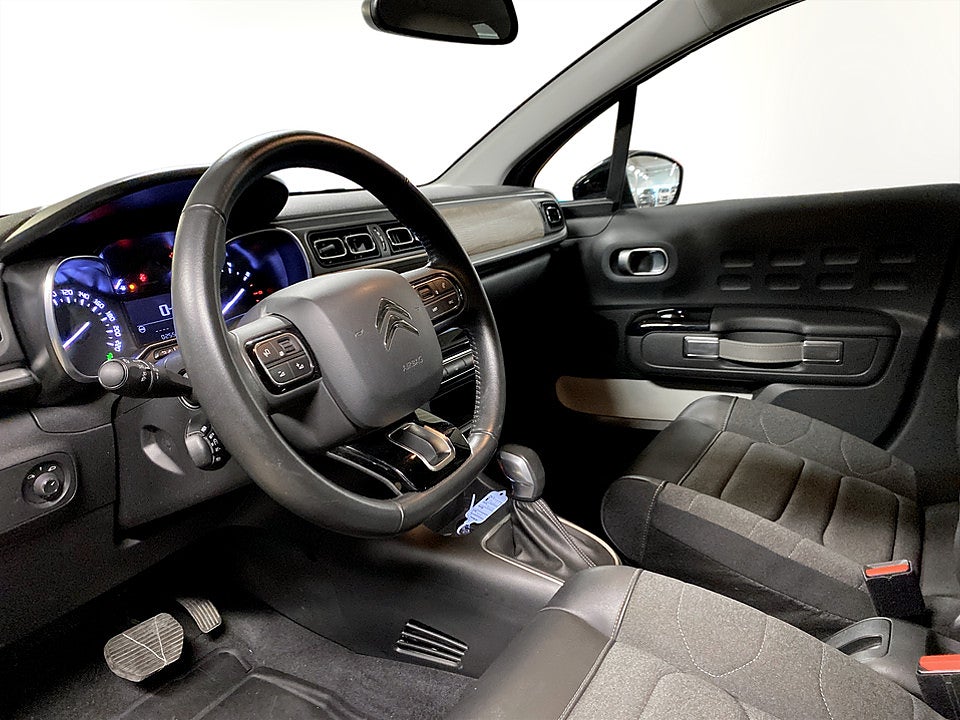 Bild på Citroën C3 Shine Exclusive 1.2 PT 110hk Aut B-KAMERA CARPLAY NAVI