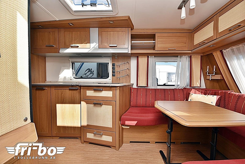 Knaus 560 UF Royale, Dubbelbädd