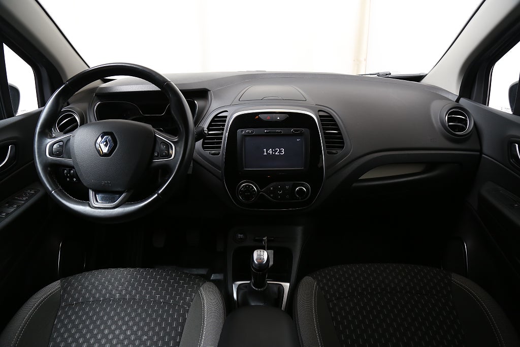 Renault Captur TCe 90hk Intens PDC Keyless Kamera Navi Dragkrok 2019